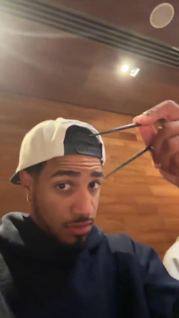 归化归化哈利伯顿这筷子拿的还挺标准啊！！